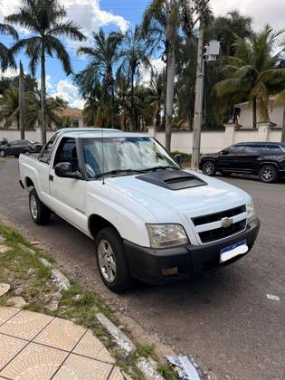 CHEVROLET S10 2.4 MPFI ADVANTAGE 4X2 CS 8V FLEX 2P MANUAL CHEVROLET S10 2.4 MPFI ADVANTAGE 4X2 CS 8V FLEX 2P MANUAL